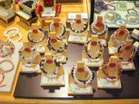 12星座ごとに組み合わせたアトリエトントンのオリジナルデザインのブレスレット