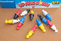 上下で色の異なるのモグラ駒