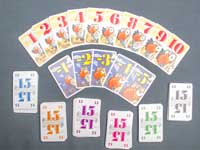 －５から＋10点までのハゲタカ15枚と、６人分の色別の数字カード