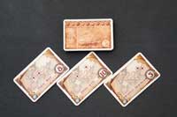 行き先チケットカードを引く