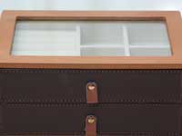 下の引き出しはフリースペース