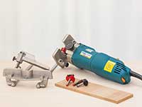 面取りや溝切りには必需品のトリマー