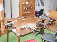 キッチンのテーブルに固定