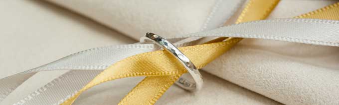 手作り槌目シルバーリング