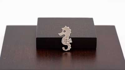 タツノオトシゴのピン