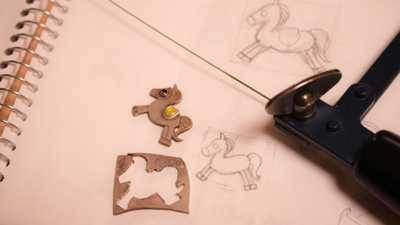 馬の型抜きピン