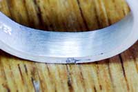 消えたロウの跡