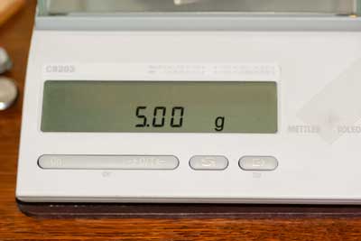 重量を測るメトラー