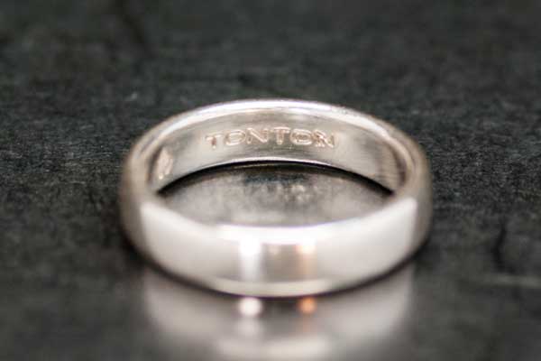 ペアリング内側の文字彫りサンプル