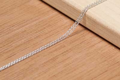 シルバーチェーン、235