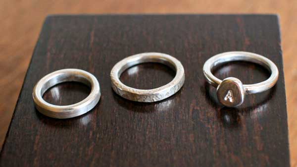 シンプルなベビーリング