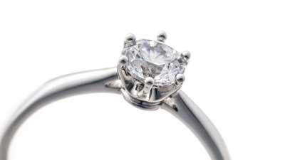 婚約指輪（エンゲージメントリング）