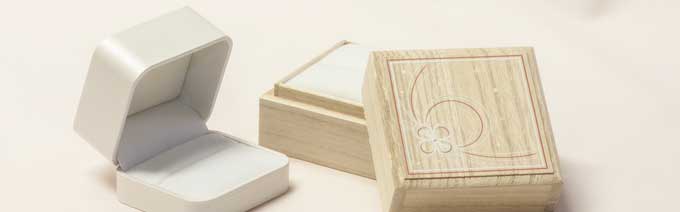 婚約指輪と結婚指輪のブライダルリングケース