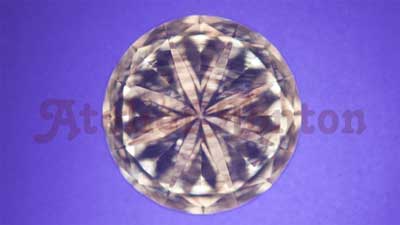 CVDダイヤモンドの交差偏光下