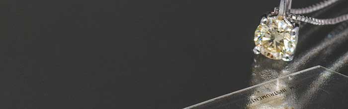 ダイヤモンドの重量推定