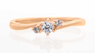 サイドダイヤモンド付きウエーブラインの0.1ctエンゲージ