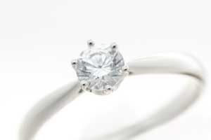 0.3ct、K18エンゲージ「ピンクローズ」