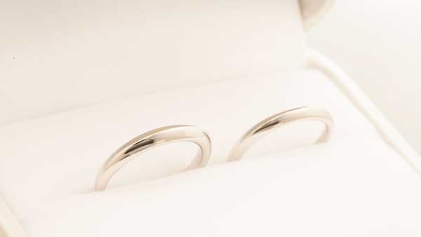 プラチナの手作りマリッジリング