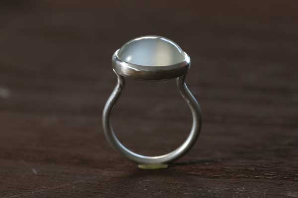 ムーンストーンリング全体